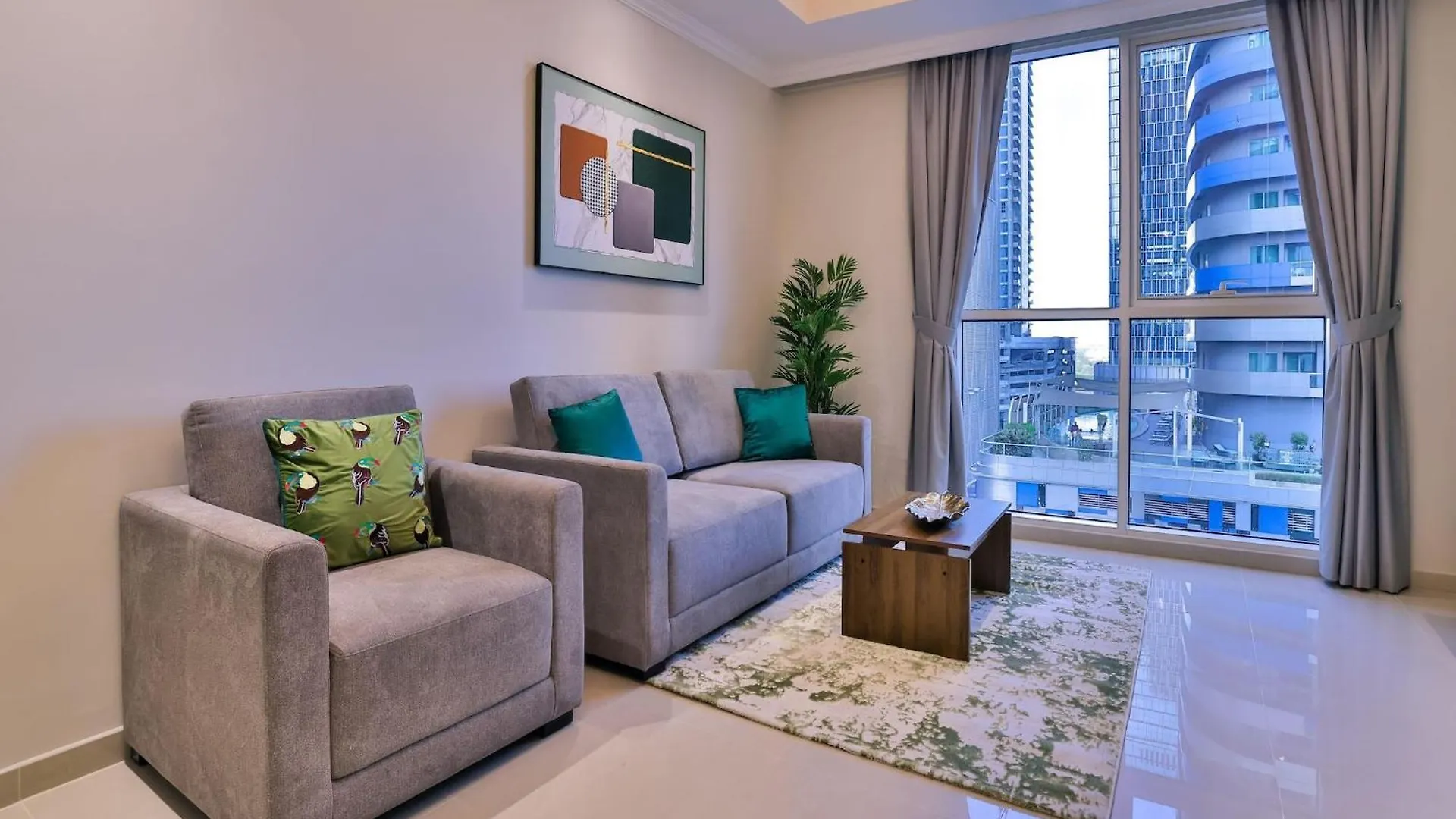 Luxe Apartments Near Dubai Mall Burj Khalifa Pool Gym Parking