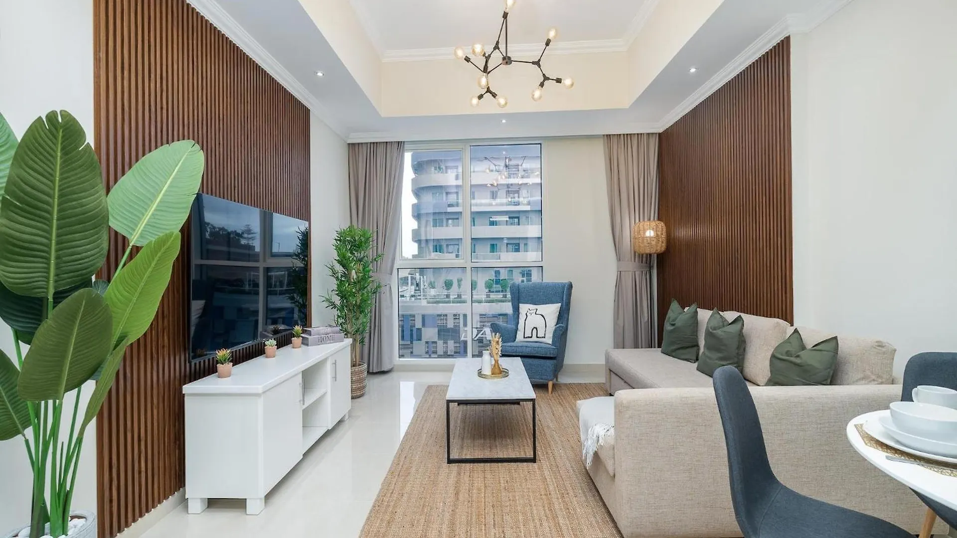 Luxe Apartments Near Dubai Mall Burj Khalifa Pool Gym Parking