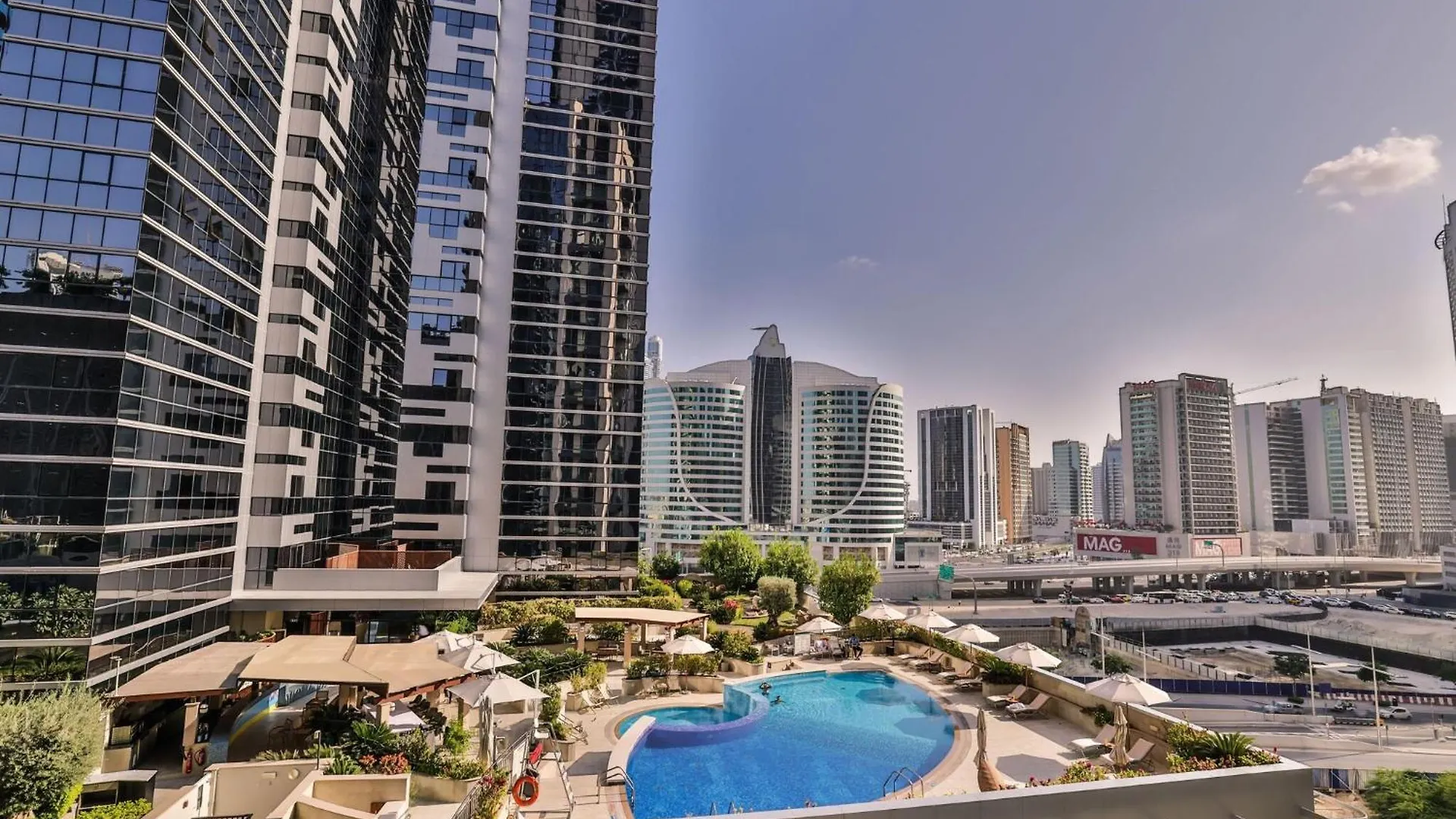 Luxe Apartments Near Dubai Mall Burj Khalifa Pool Gym Parking 0*,  Émirats arabes unis