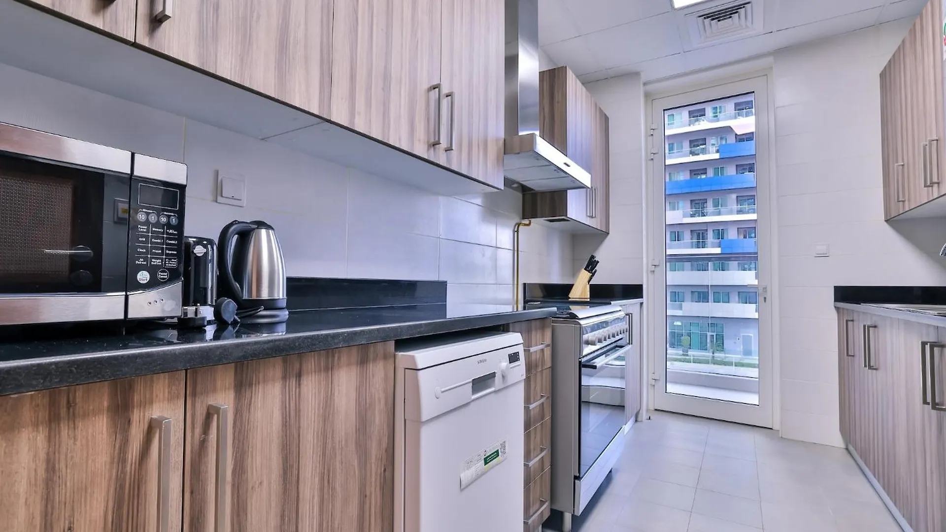 Luxe Apartments Near Dubai Mall Burj Khalifa Pool Gym Parking