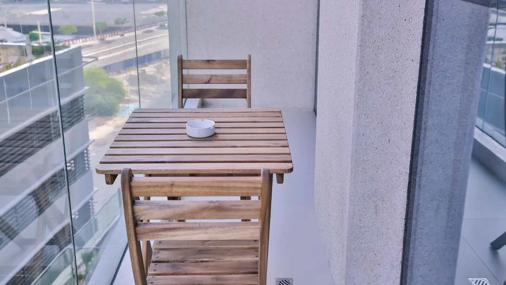 Luxe Apartments Near Dubai Mall Burj Khalifa Pool Gym Parking United Arab Emirates